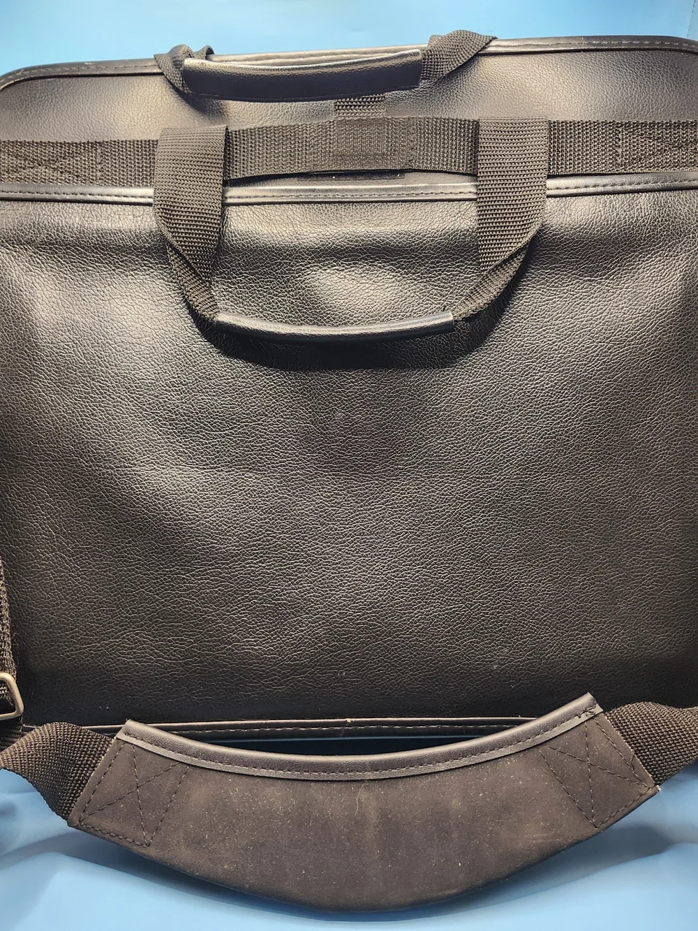 🔥Vintage Tarqus leather briefcase model TLE300/ BARELY USED/ STRAP INCLUDED